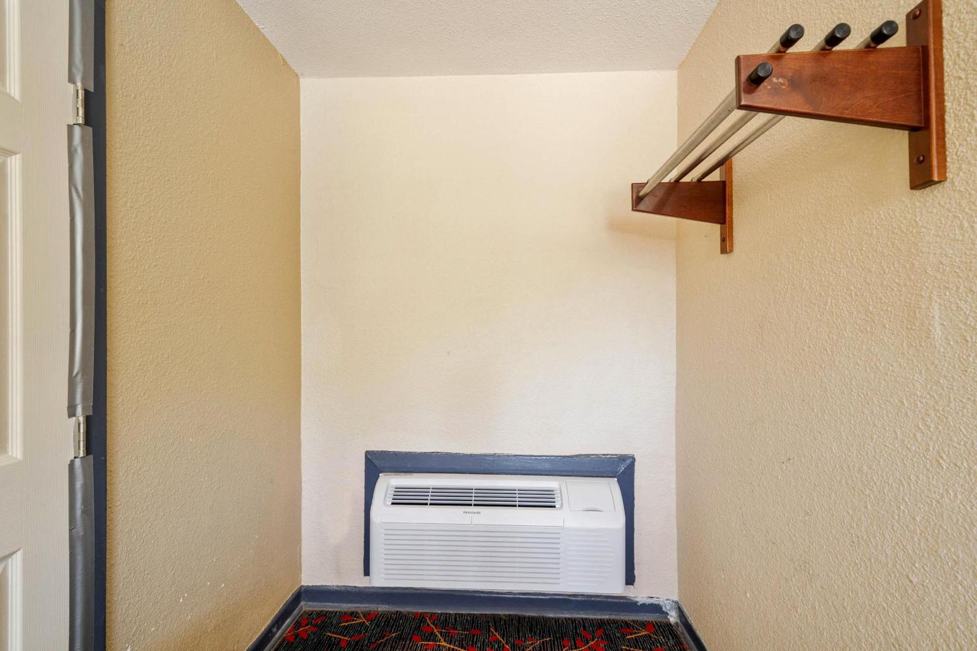 Oyo Hotel Luling Tx Downtown I-10/Us-90 Ngoại thất bức ảnh