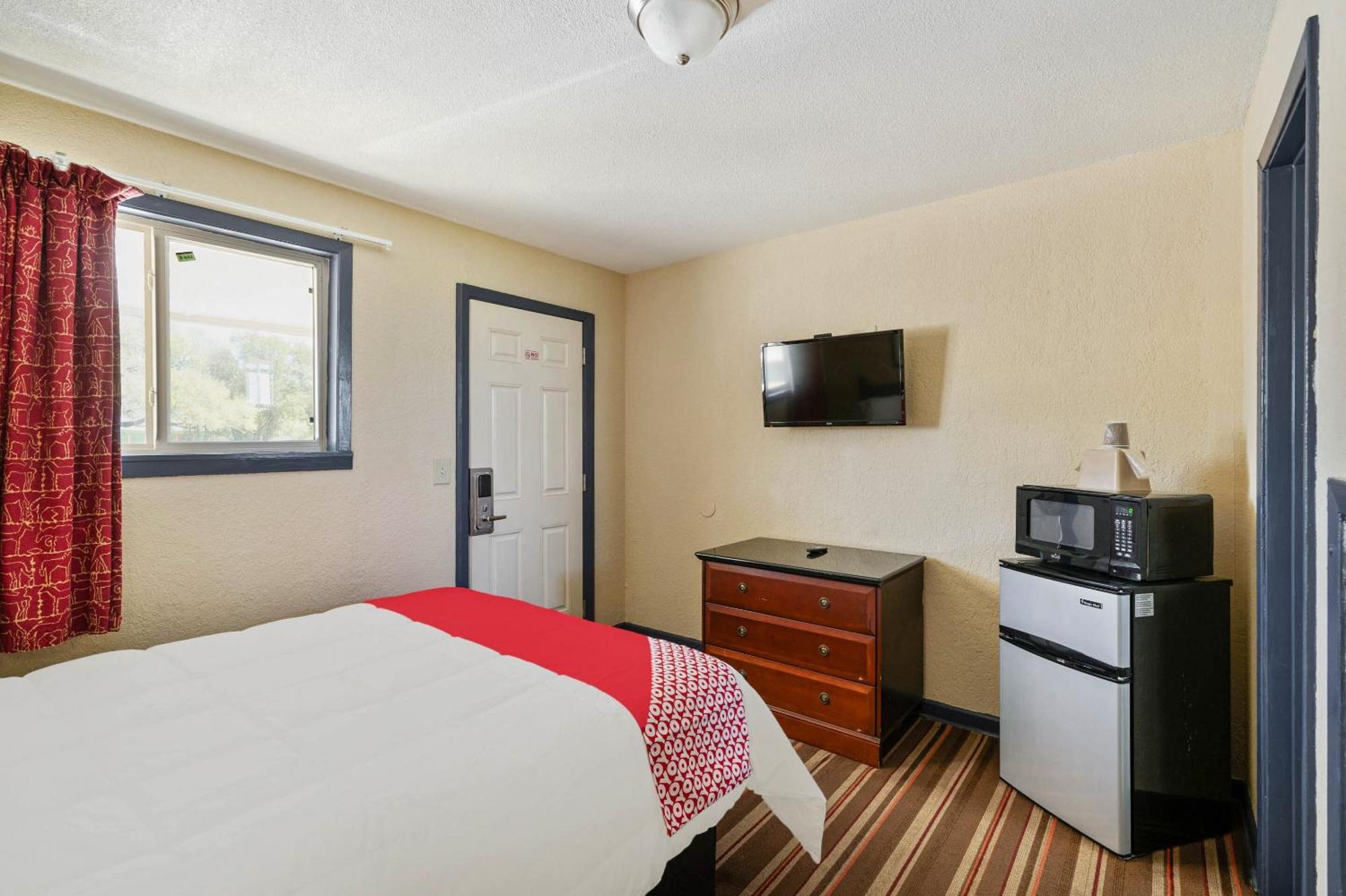 Oyo Hotel Luling Tx Downtown I-10/Us-90 Ngoại thất bức ảnh