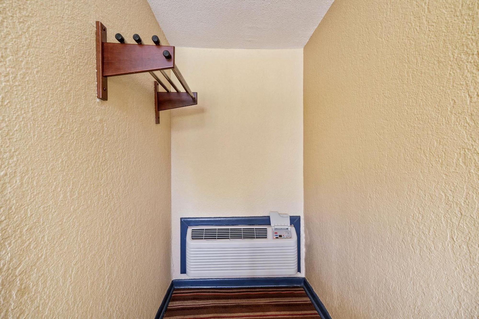 Oyo Hotel Luling Tx Downtown I-10/Us-90 Ngoại thất bức ảnh